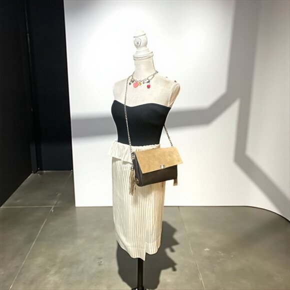 Home-Made Brand Black Pebbled Leather Tan Suede Flap Turn Lock Convertible Bag - Picture 4 of 10